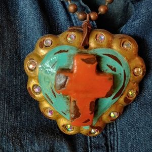 Sookie Sookie clay cross and heart rinestone